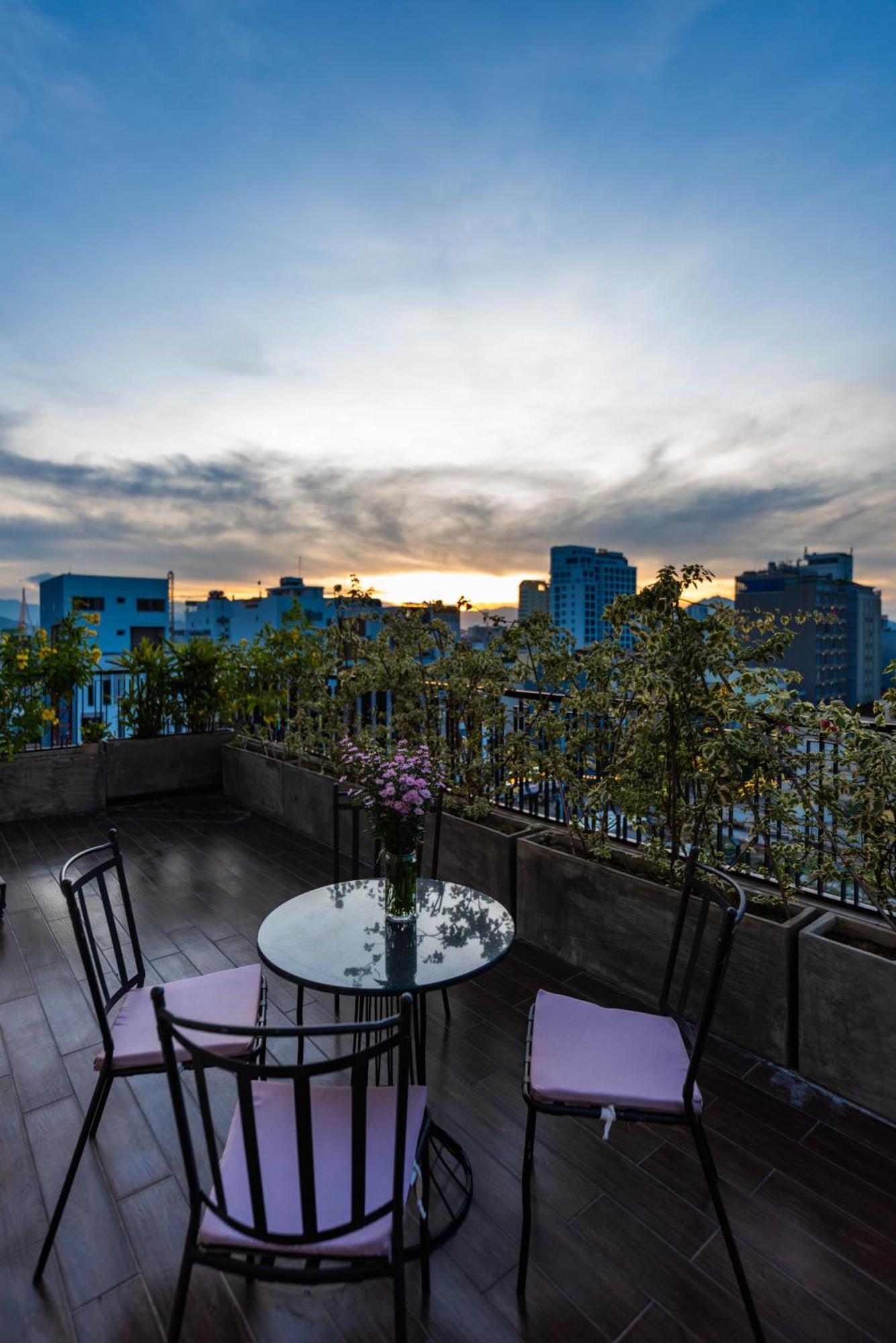 Louis Mo Apartment Дананг Екстериор снимка
